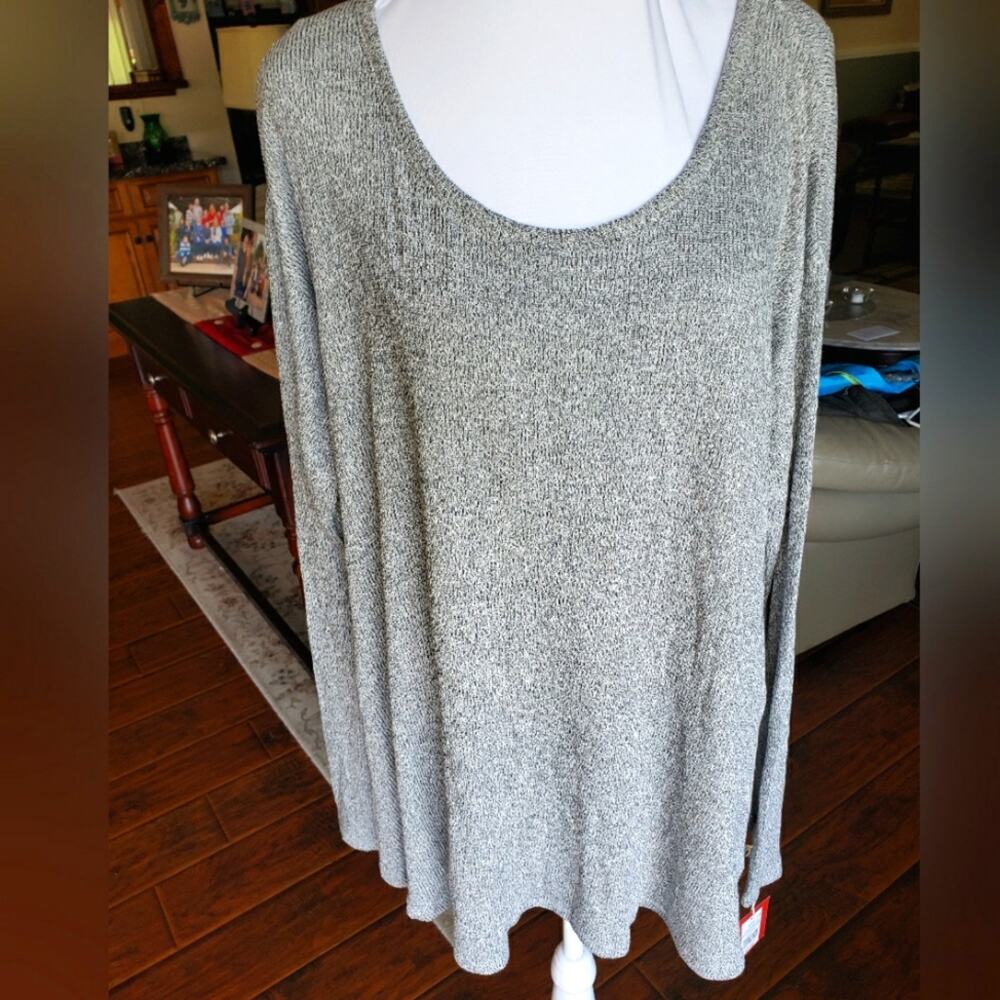 Massimo XL grey long sleeve scoop‎ collar